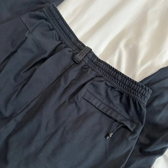 Nike Men’s Black Athletic Jogger Pants - Picture 5 of 5